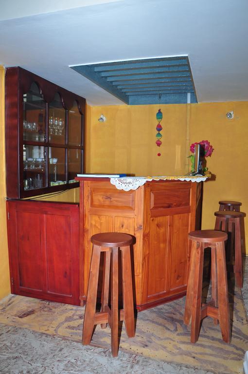 Sugandi Inn Kochchikade ภายนอก รูปภาพ
