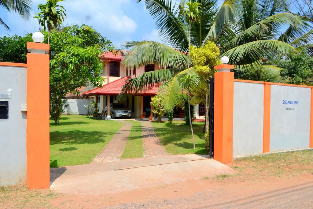 Sugandi Inn Kochchikade ภายนอก รูปภาพ