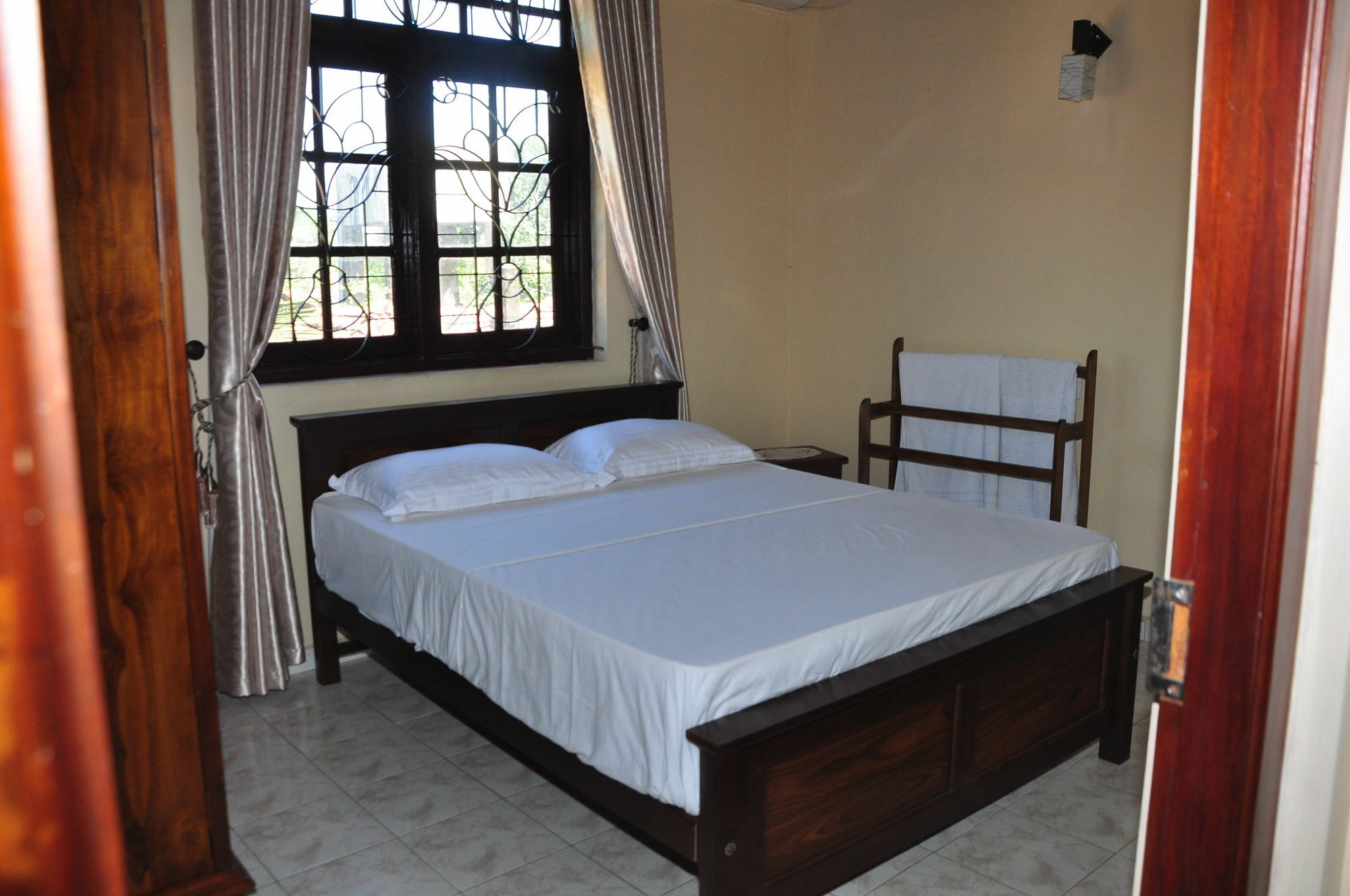 Sugandi Inn Kochchikade ภายนอก รูปภาพ